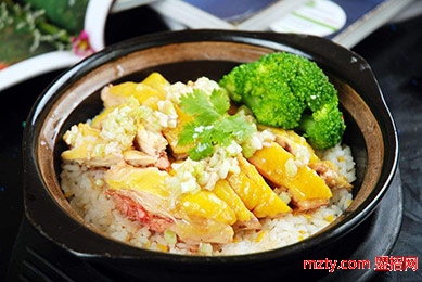 秘戀黃金雞煲飯加盟