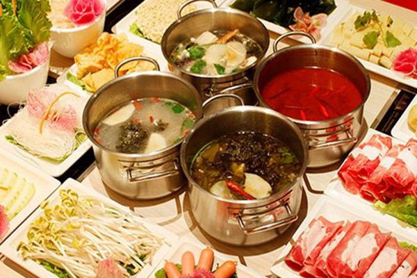蜀香樂旋轉(zhuǎn)小火鍋