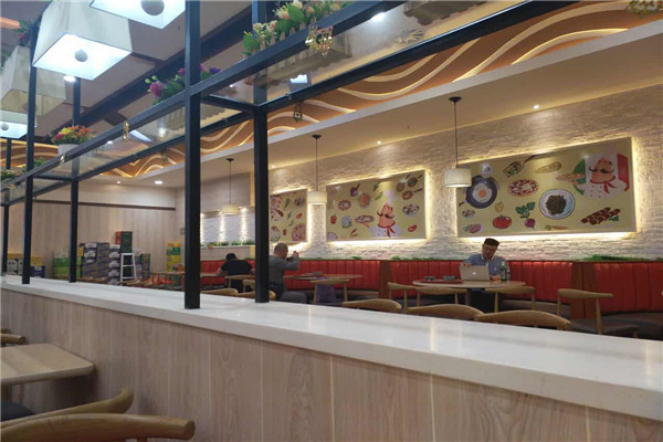 八仟客快餐店總部在哪