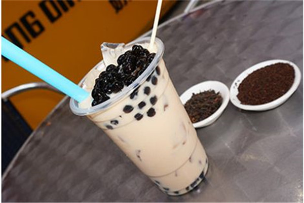 聽杯奶茶加盟總部