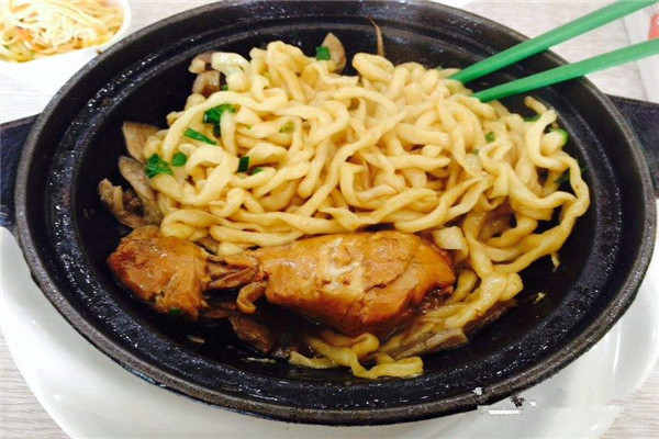 麥香隆燜面加盟多少錢
