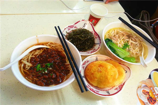 李先生牛肉面加盟利潤