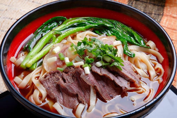 久燜提督牛肉面賺不賺錢
