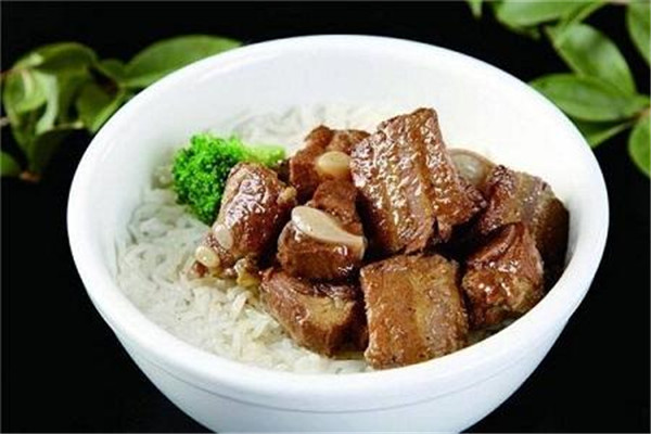 終極味道排骨飯加盟費多少