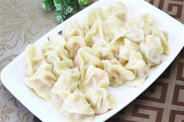至珍餃子每份利潤