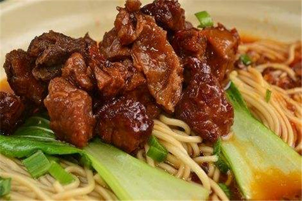 東吳面館加盟要多少錢