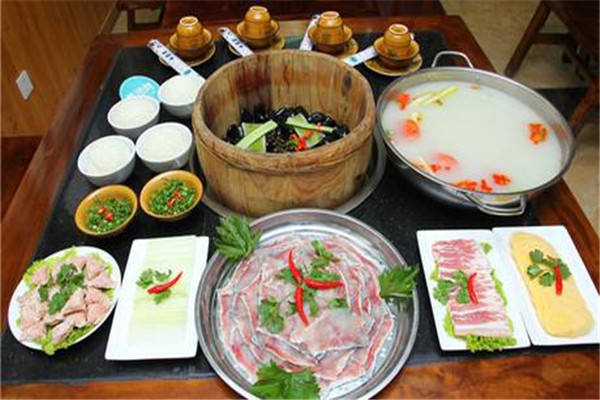 邊小賤石烹魚