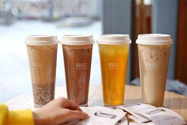 杯歡制茶和鹿角巷比較