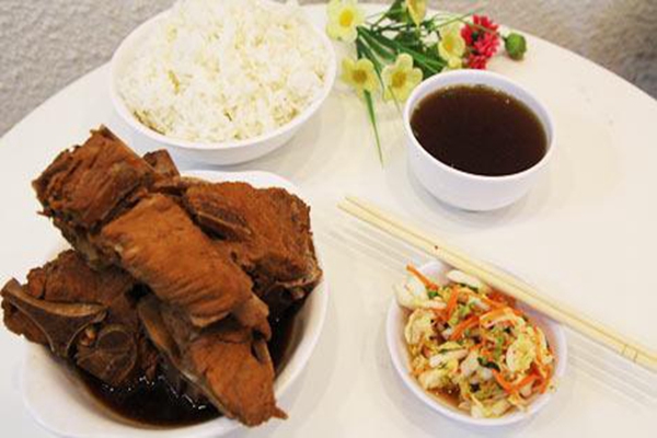 流浪人家排骨米飯加盟費