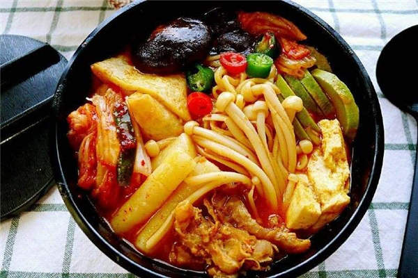 劉帥麻辣燙掙錢(qián)嗎