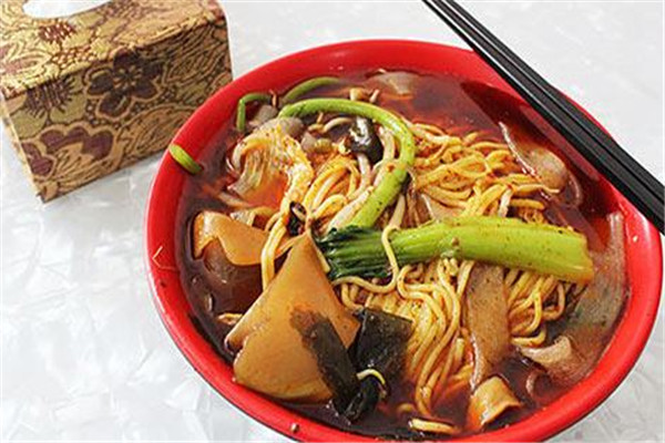 小豬憨尼麻辣燙總部