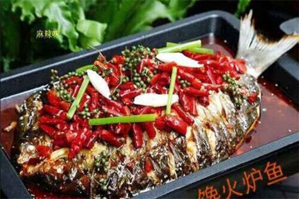 開烤魚店要幾個人