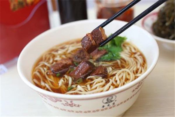 李先生牛肉面總部在哪