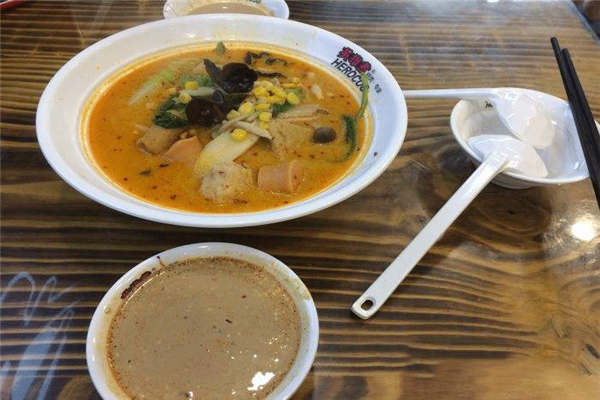 英雄煮麻辣燙加盟費多少錢