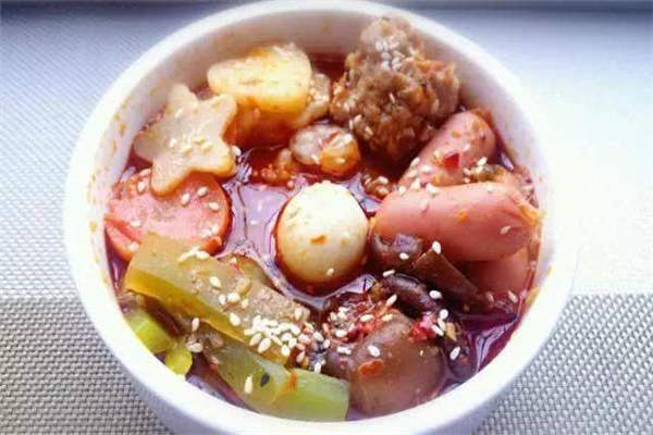麻辣燙開在大學食堂賺錢嗎