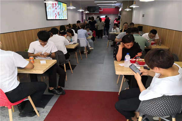 一般開個麻辣燙店需要多少錢