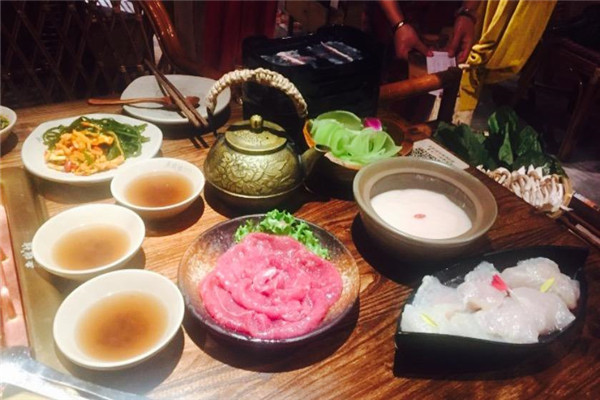老牌坊魚豆花火鍋加盟費多少錢