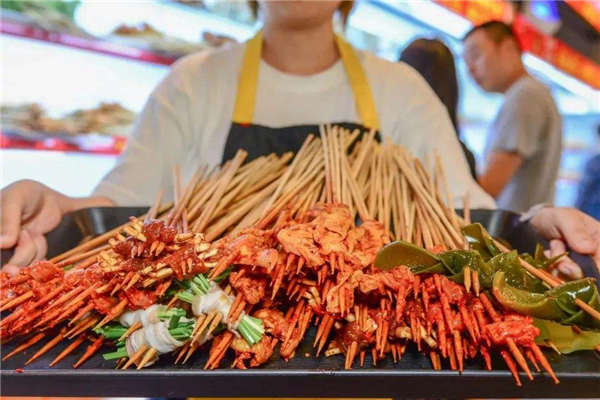 串門兒串串香加盟費需要多少