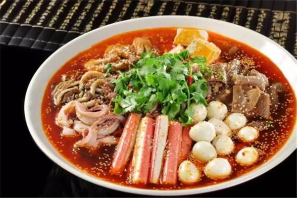 加盟成都三顧冒菜多少錢
