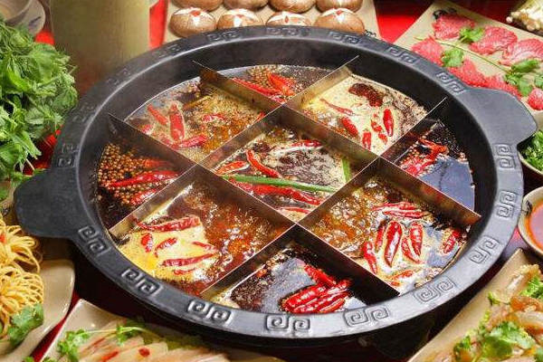 耍串牛肉串串香加盟靠譜么