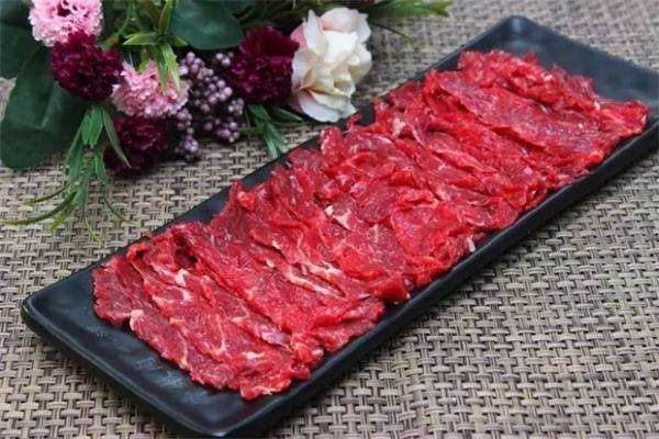 叁哩囤霸王牛肉火鍋加盟費多少