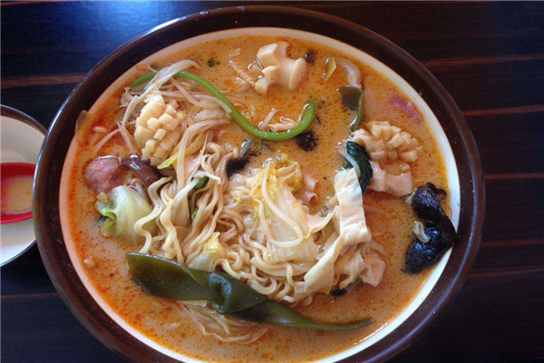 開個(gè)麻辣燙店大概要多少錢