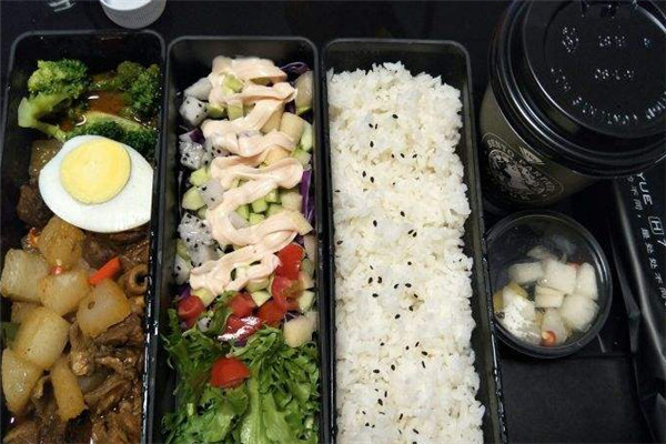 盒悅盒飯加盟