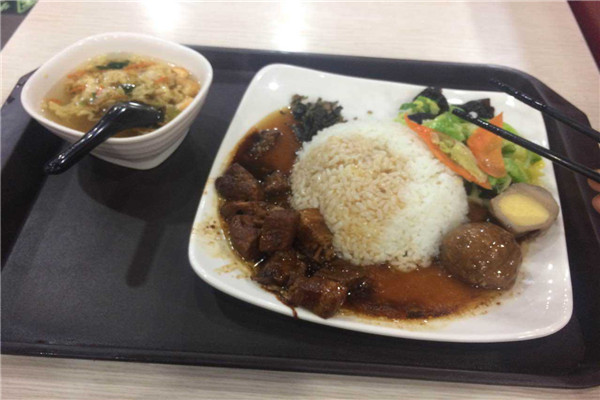 田老師紅燒肉加盟多少錢