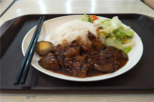 田老師紅燒肉加盟電話