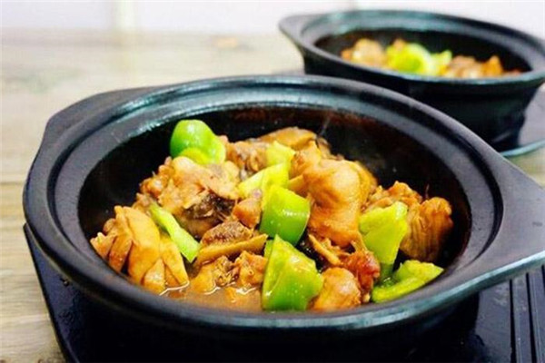 小廚黃燜雞米飯加盟費