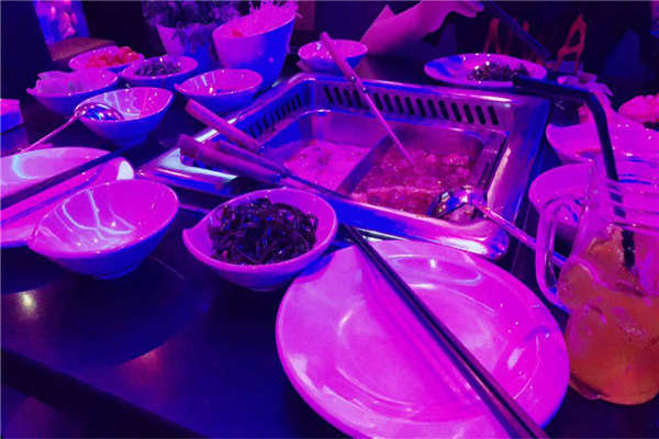 上上謙串串香加盟費多少