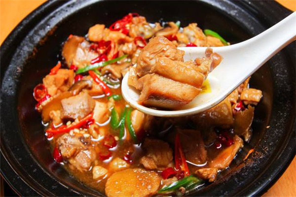 食必思黃燜雞米飯加盟