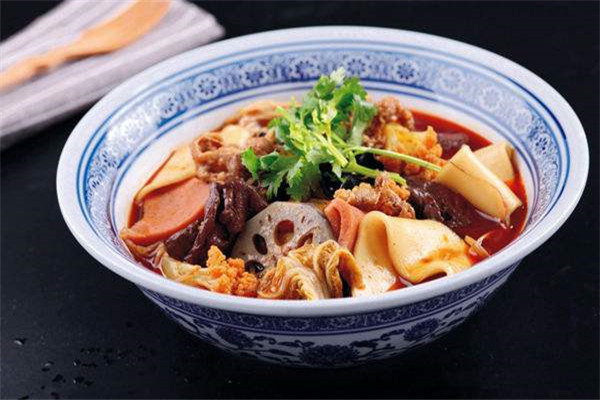 心殤冒菜加盟成本
