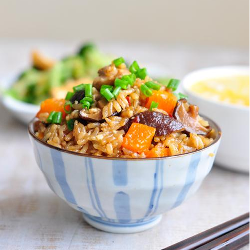 懶人燜飯加盟費多少錢