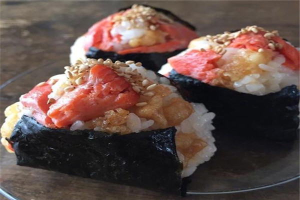 開個一捧飯團要多少錢