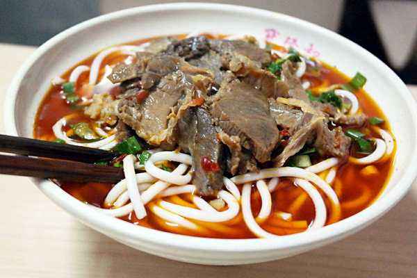 彭記牛肉粉好吃嗎