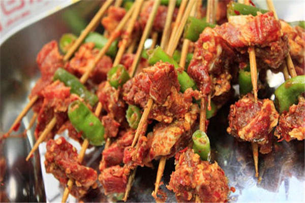 耍串牛肉串串香總部實(shí)力如何