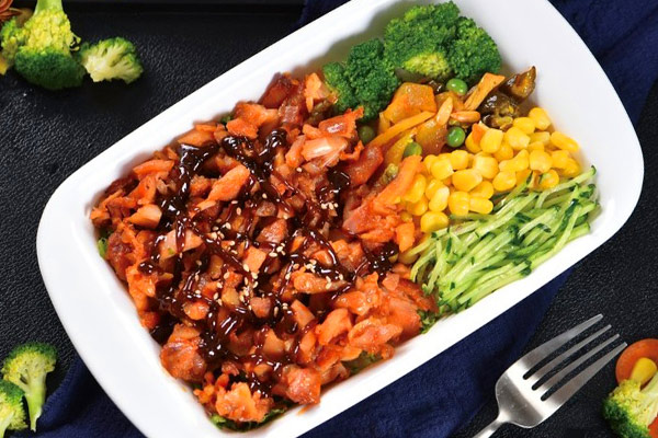 一個縣的李先森烤肉拌飯利潤