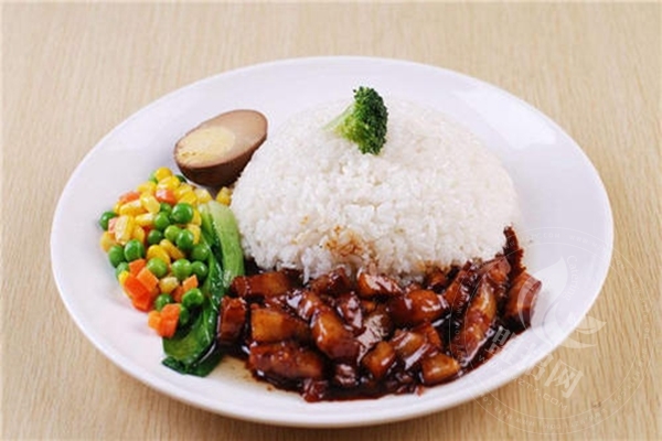 鍋先森鹵肉飯