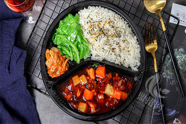 鍋先森鹵肉飯