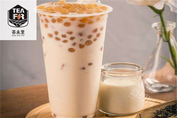 茶未里騙局