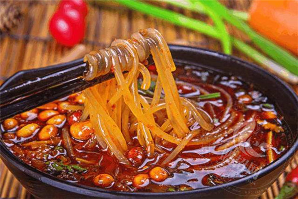 大嘴巴酸辣粉加盟怎么樣