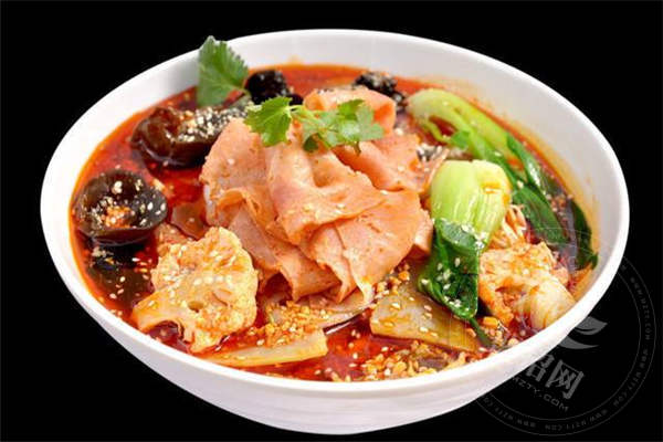 孫大力骨湯麻辣燙總部