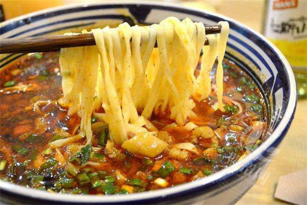 小板凳重慶小面加盟優勢