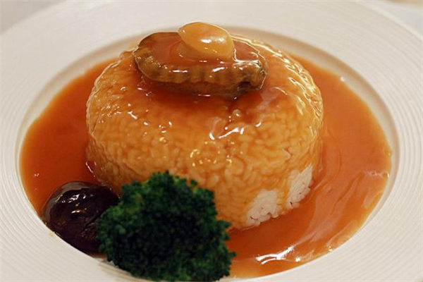 開養生鼎鮑汁撈飯虧死了