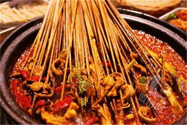 屋頭串串香加盟