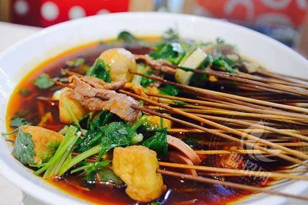 上上謙串串香火鍋加盟費多少錢