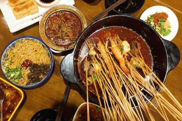 屋頭串串香虧損