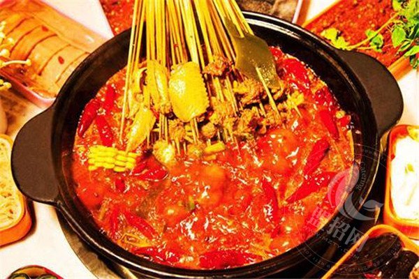 襄陽佰人王串串香加盟
