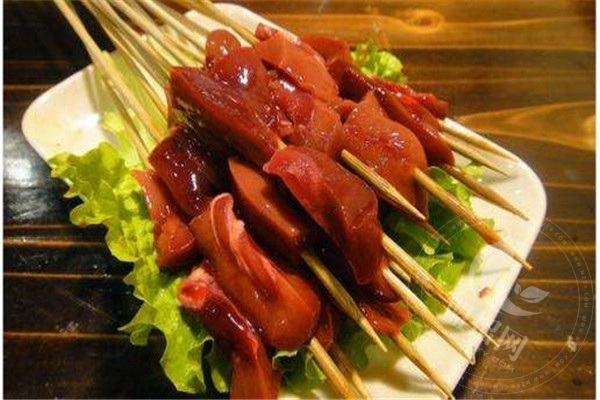 九中老白炸串收入